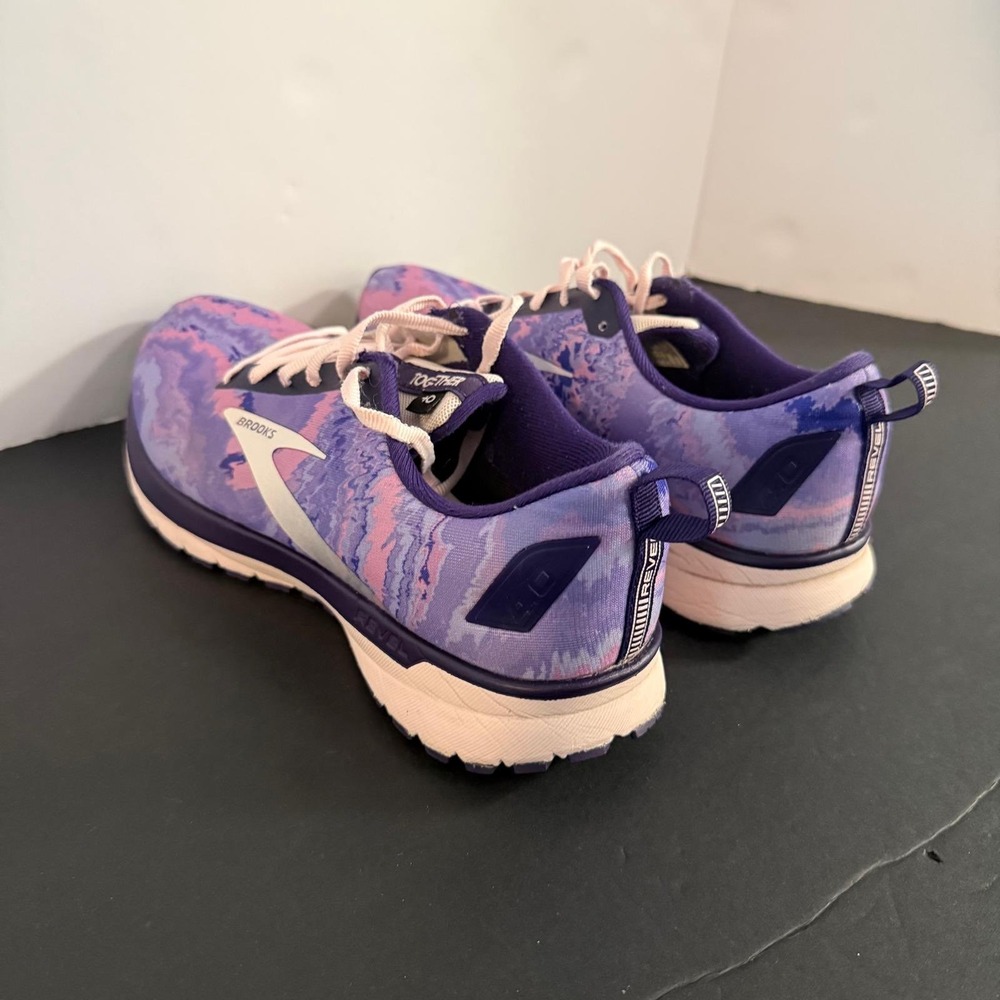 Brooks Revel 4 Together Victory Purple Pink Marble Running Shoes Size 10 - Picture 8 of 16